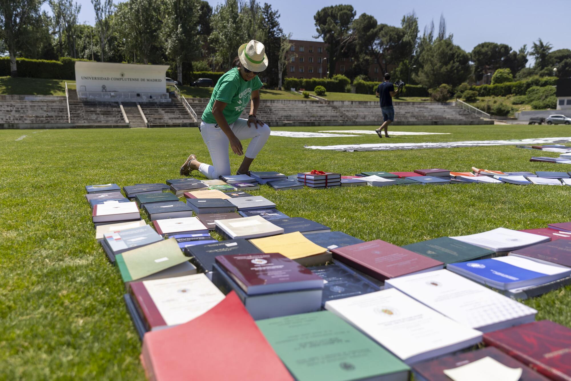 Acción universidad tesis por la pública - 6